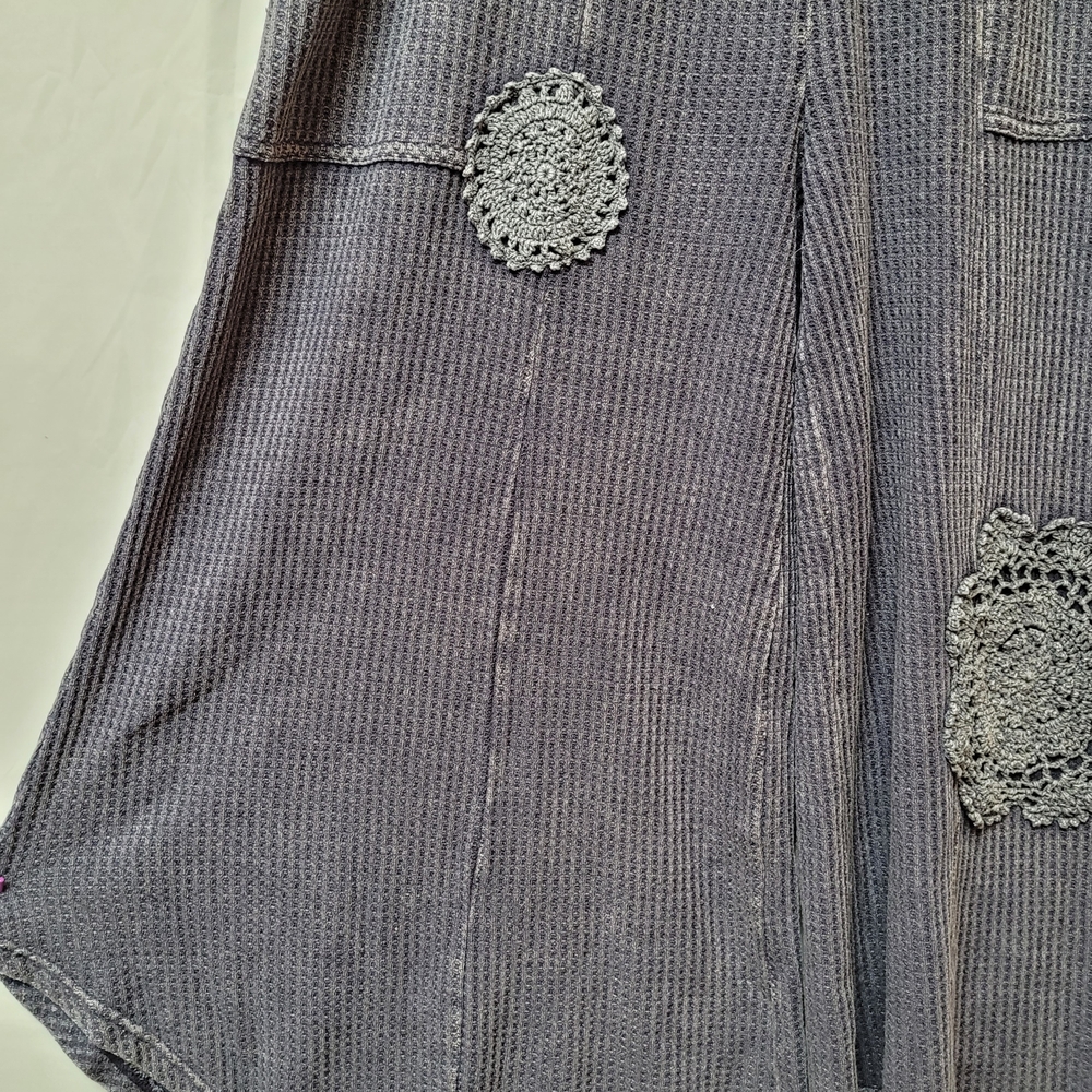 Easel Navy Wide-Leg Crocheted Patch Pants NWT - Picture 6 of 8